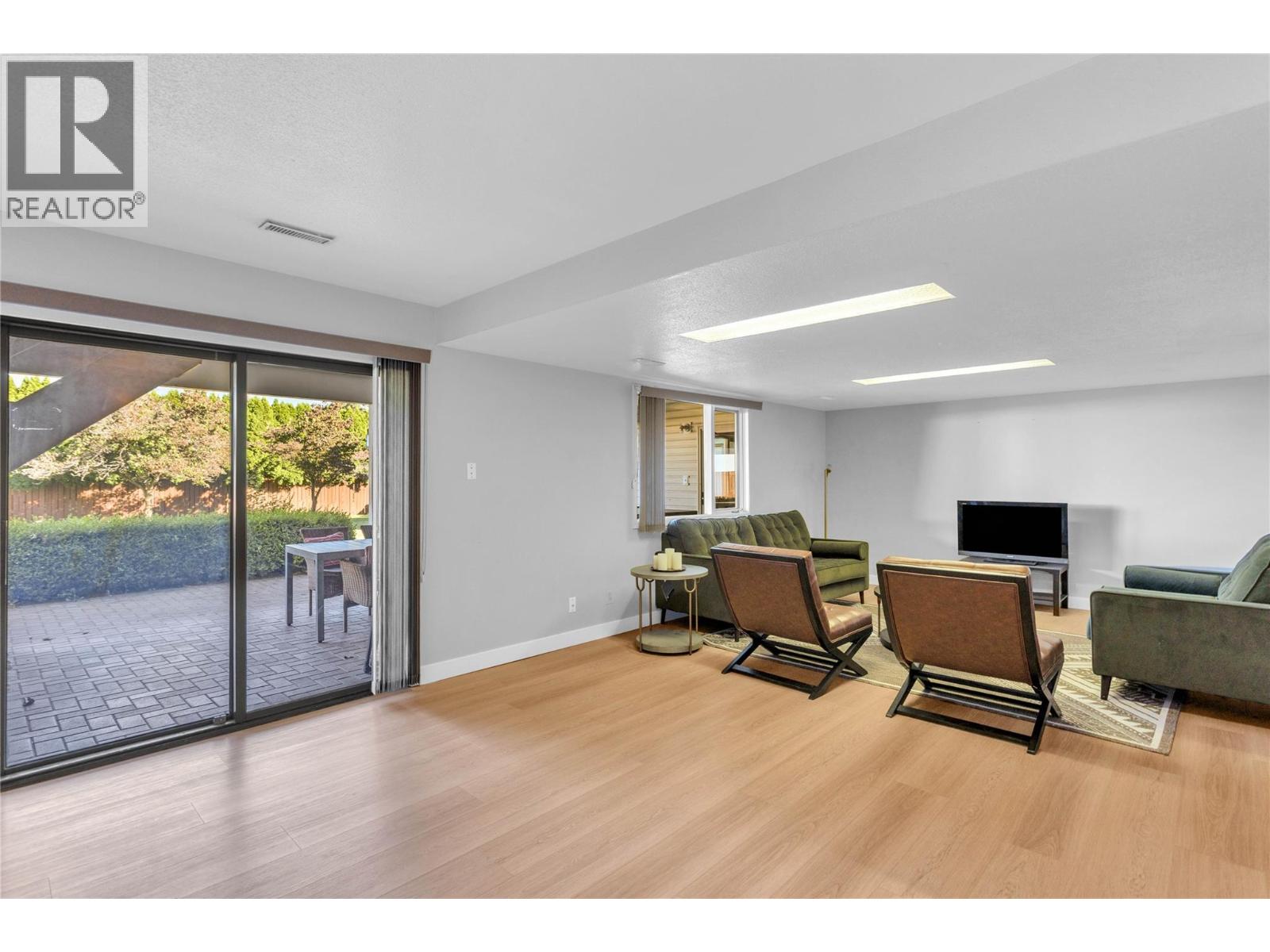 2245 Thacker Drive, West Kelowna, British Columbia  V1Z 1V5 - Photo 45 - 10401989