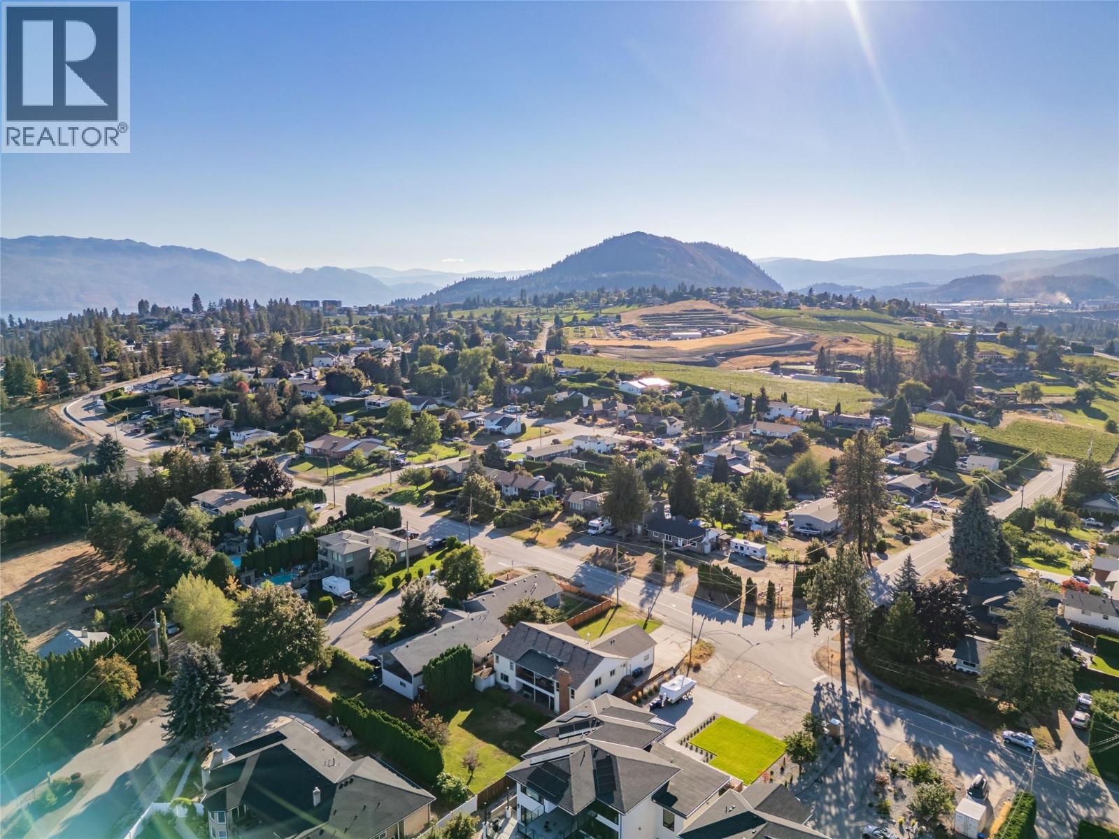 2245 Thacker Drive, West Kelowna, British Columbia  V1Z 1V5 - Photo 79 - 10401989