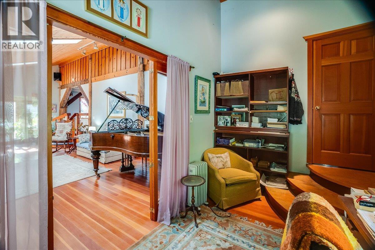 8494 Red Mountain Road, Silverton, British Columbia  V0G 1S0 - Photo 15 - 10401988