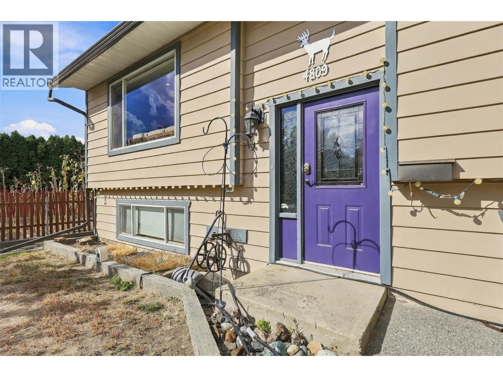 4809 Bolean Drive, Kamloops, British Columbia  V2H 1M3 - Photo 2 - 10402003