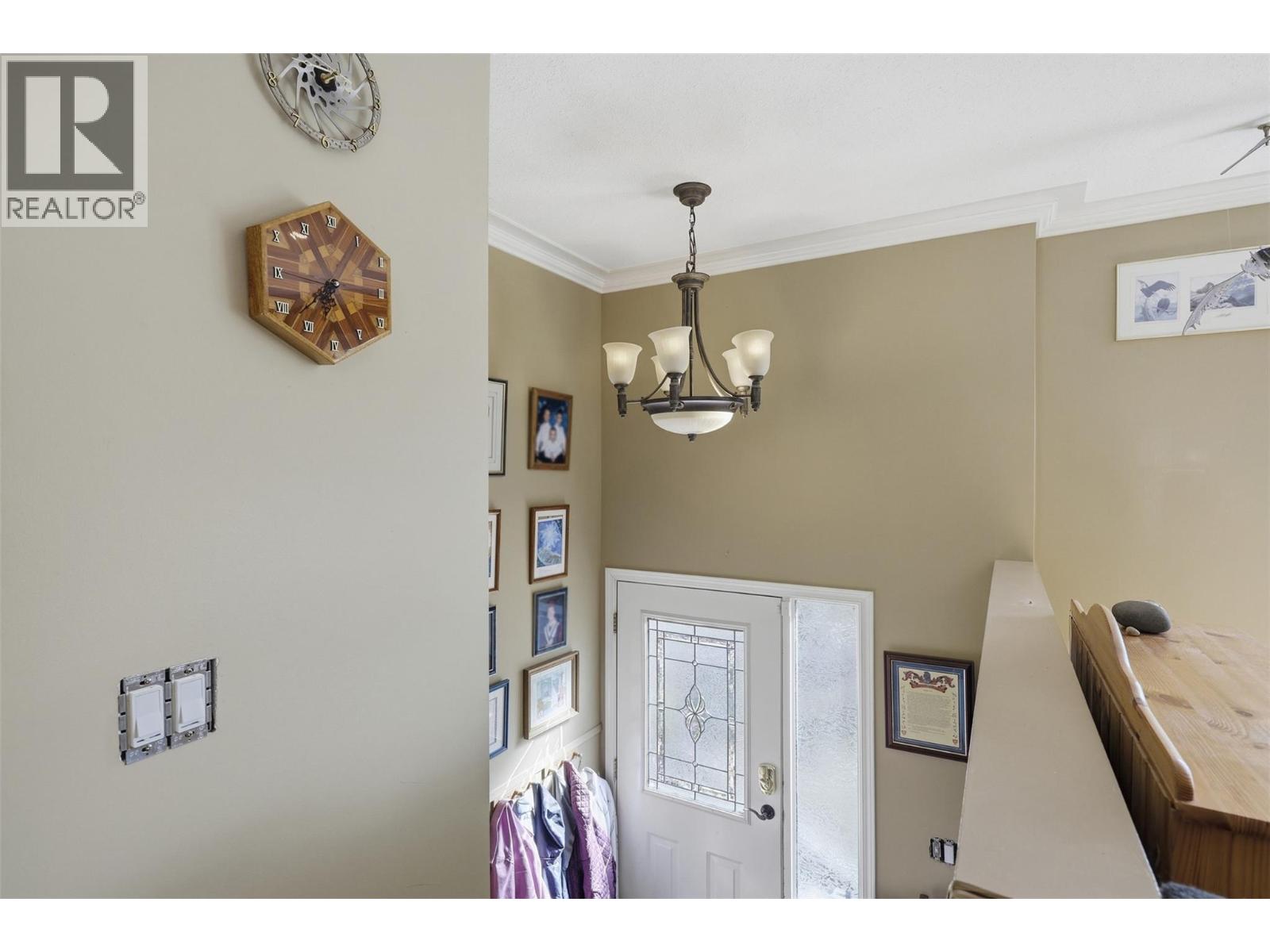 4809 Bolean Drive, Kamloops, British Columbia  V2H 1M3 - Photo 3 - 10402003