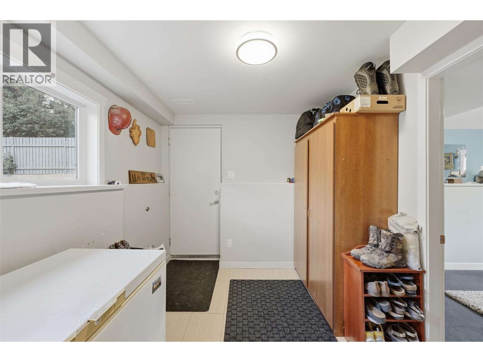 4809 Bolean Drive, Kamloops, British Columbia  V2H 1M3 - Photo 38 - 10402003