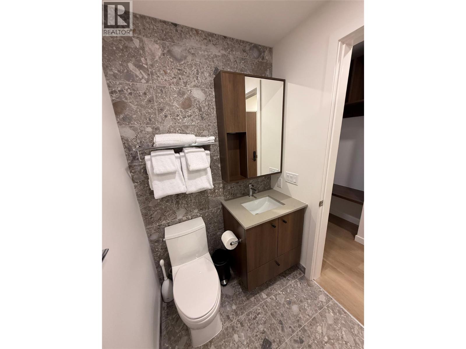 4240 Red Mountain Road Street Unit# 203, Rossland, British Columbia  V0G 1Y0 - Photo 13 - 10401909