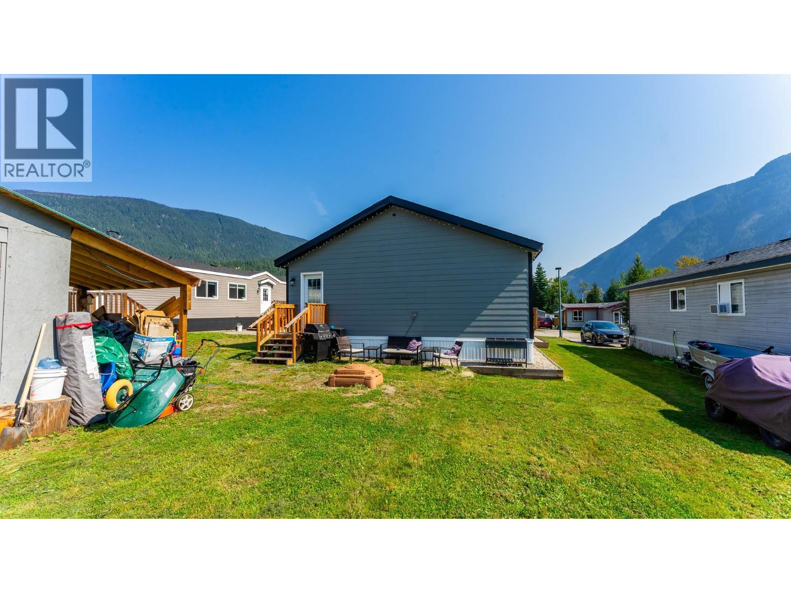 44 Johnson Way, Revelstoke, British Columbia  V0E 2S0 - Photo 11 - 10402012
