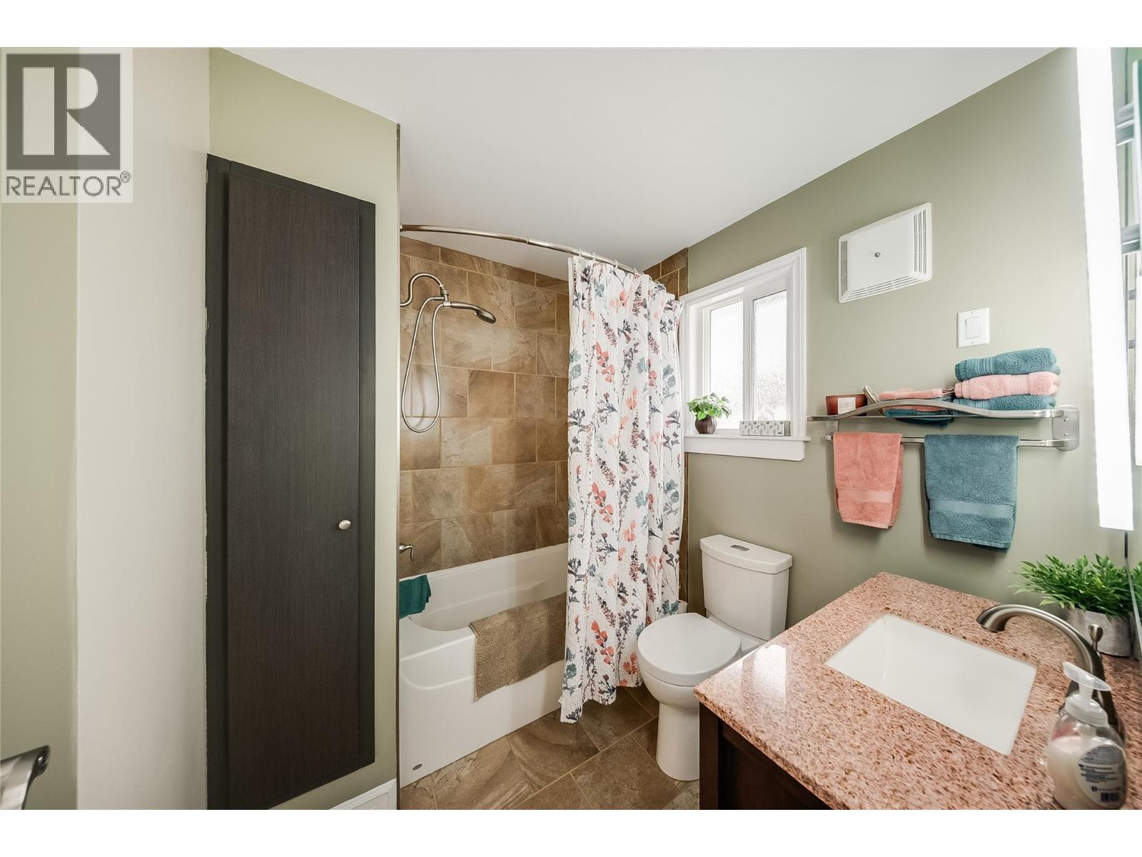 3315 Laurel Crescent, Trail, British Columbia  V1R 4M6 - Photo 18 - 10401929