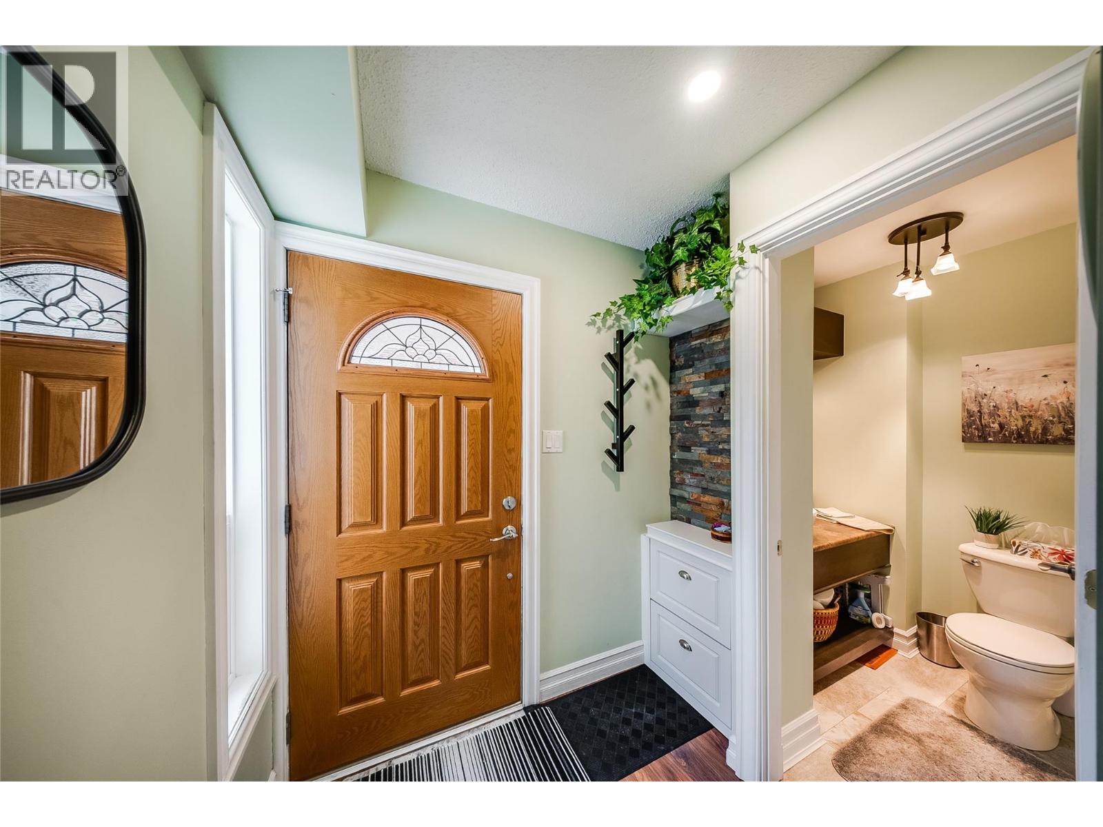 3315 Laurel Crescent, Trail, British Columbia  V1R 4M6 - Photo 5 - 10401929