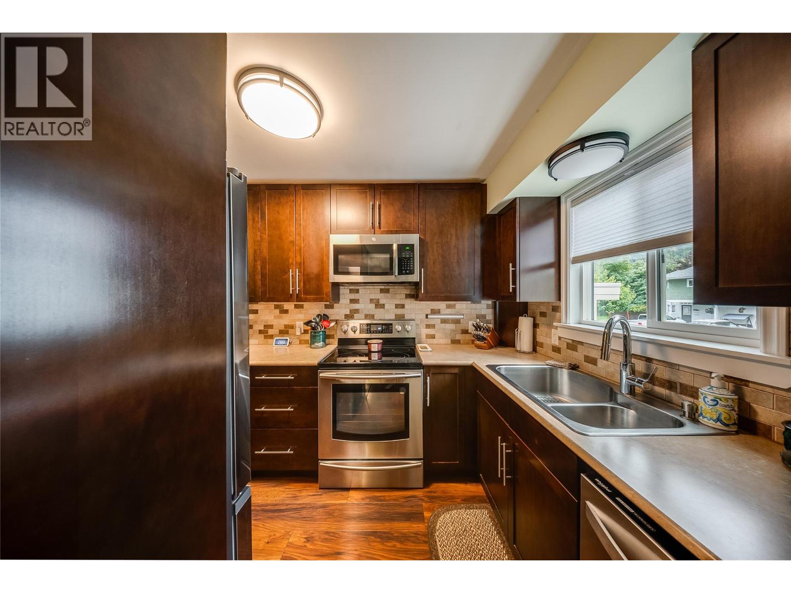 3315 Laurel Crescent, Trail, British Columbia  V1R 4M6 - Photo 7 - 10401929