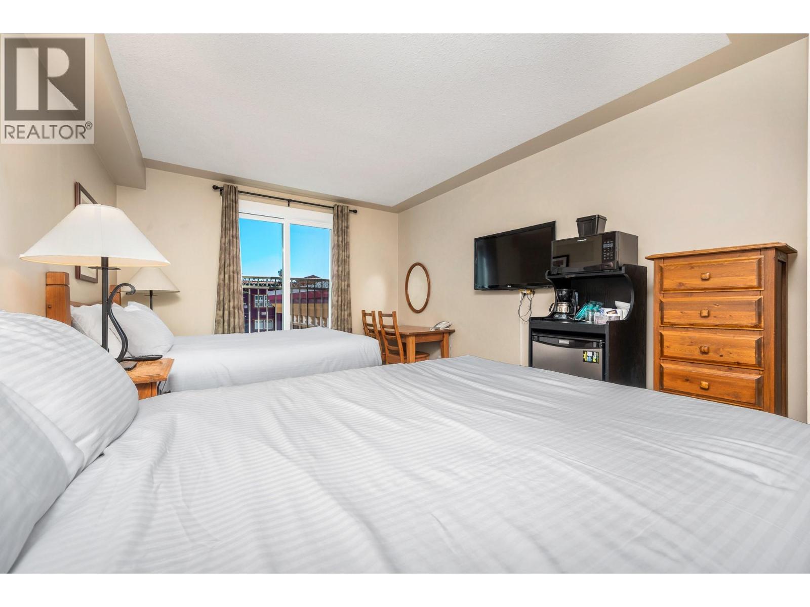 150 Silver Lode Lane Unit# 233/234, Silver Star, British Columbia  V1B 3M1 - Photo 24 - 10401304