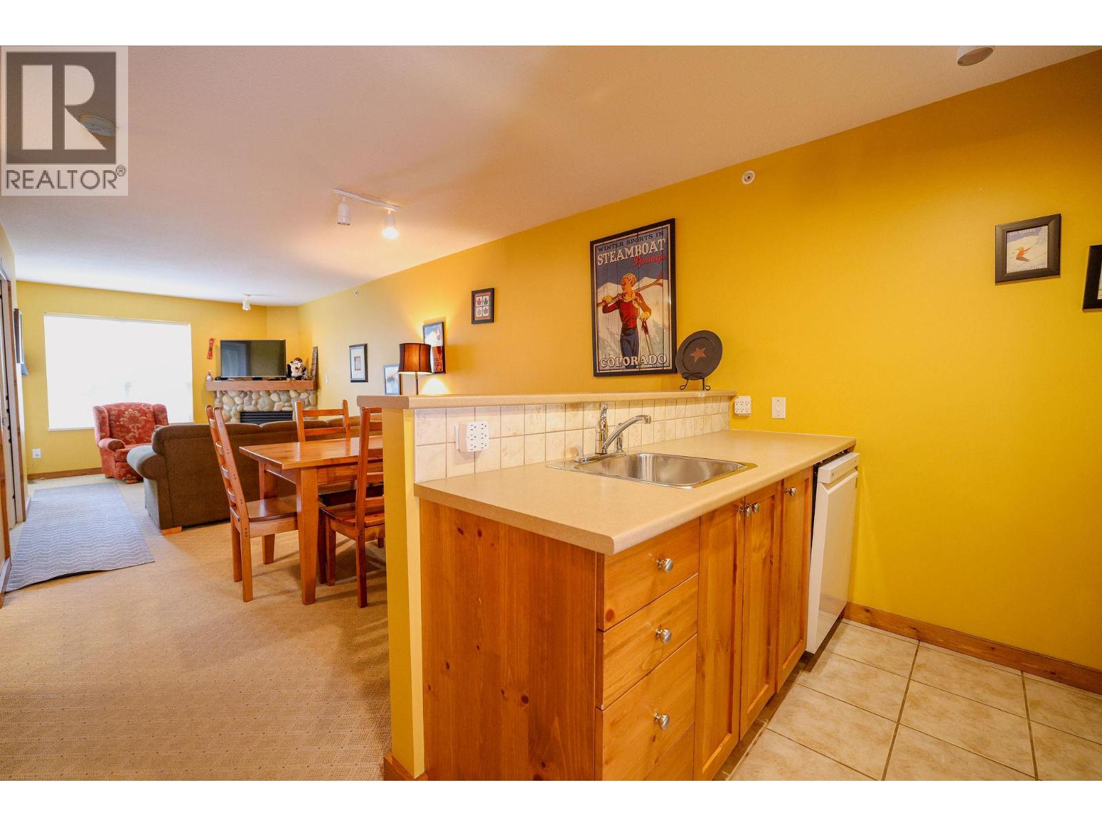 9812 Silver Star Road Unit# 305, Vernon, British Columbia  v1b 3Y9 - Photo 5 - 10402023
