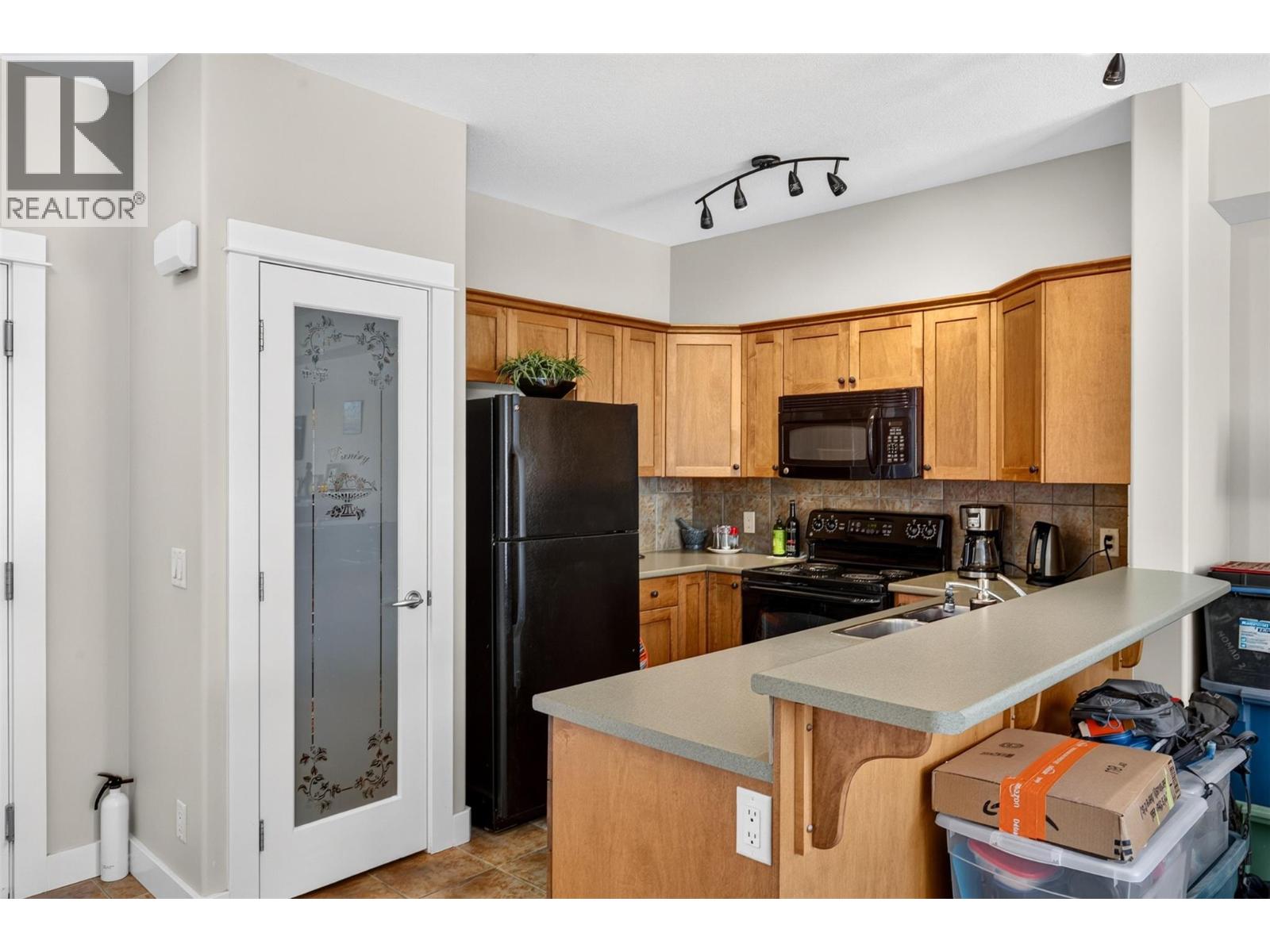 2551 Shoreline Drive Unit# 217, Lake Country, British Columbia  V4V 2P2 - Photo 2 - 10401084