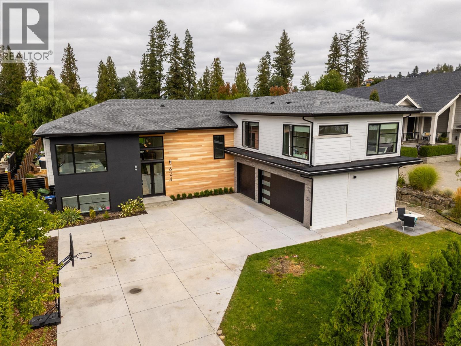 624 Bonjou Road, Kelowna, British Columbia  V1W 1M5 - Photo 1 - 10401859