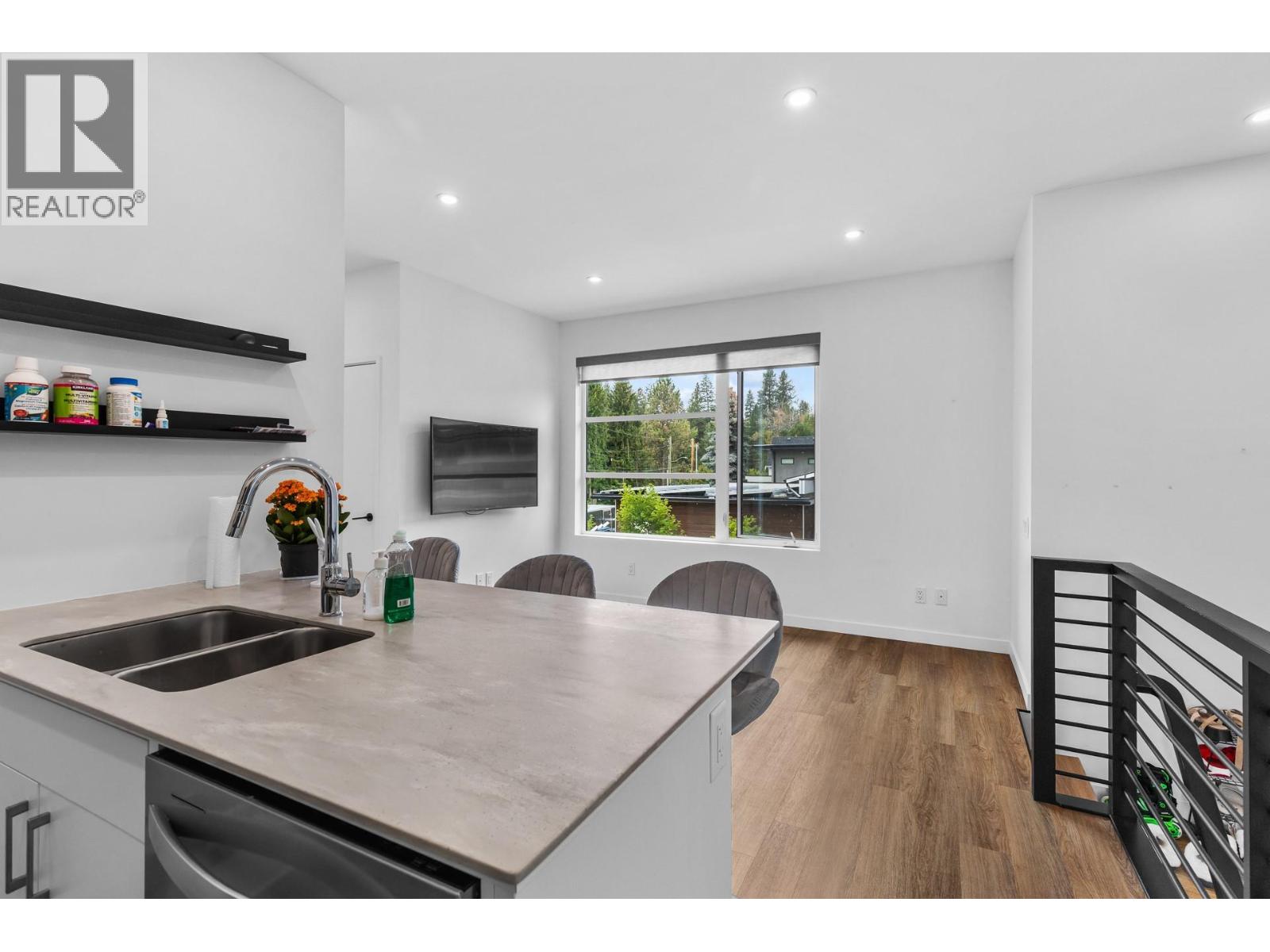 624 Bonjou Road, Kelowna, British Columbia  V1W 1M5 - Photo 40 - 10401859