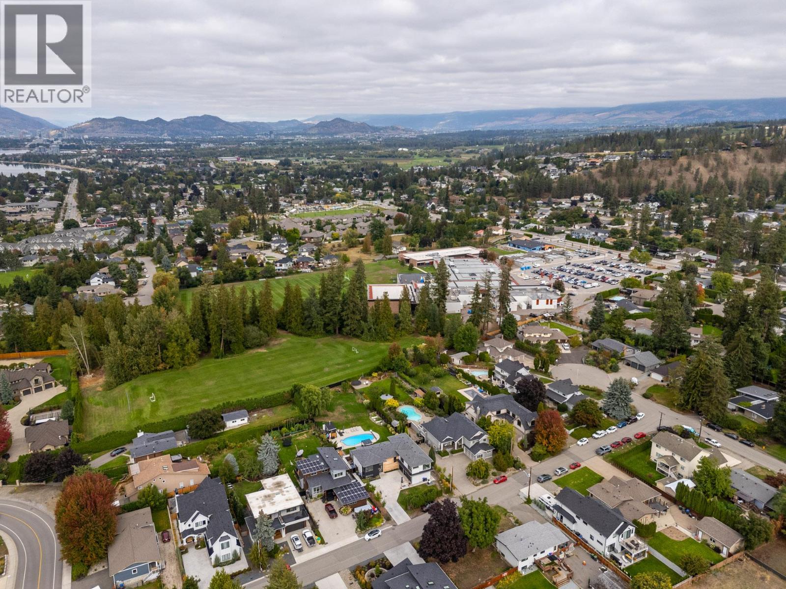 624 Bonjou Road, Kelowna, British Columbia  V1W 1M5 - Photo 73 - 10401859