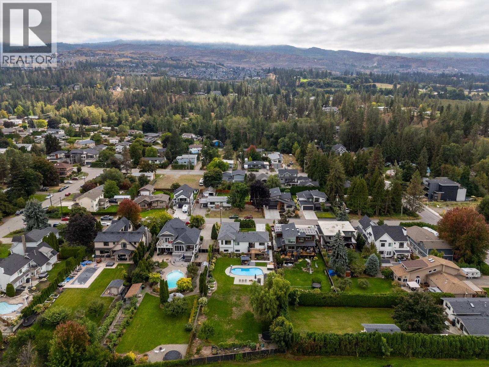624 Bonjou Road, Kelowna, British Columbia  V1W 1M5 - Photo 84 - 10401859