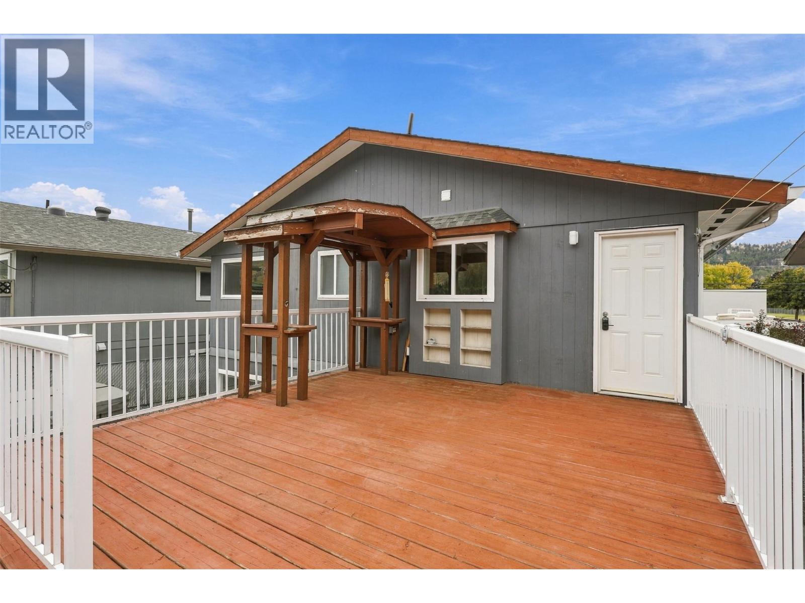 4568 Cammeray Drive, Kamloops, British Columbia  V2H 1L4 - Photo 11 - 10402055
