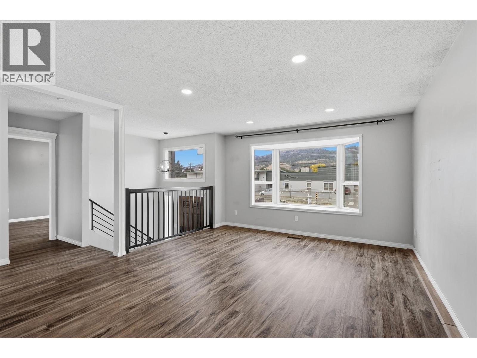 4568 Cammeray Drive, Kamloops, British Columbia  V2H 1L4 - Photo 15 - 10402055