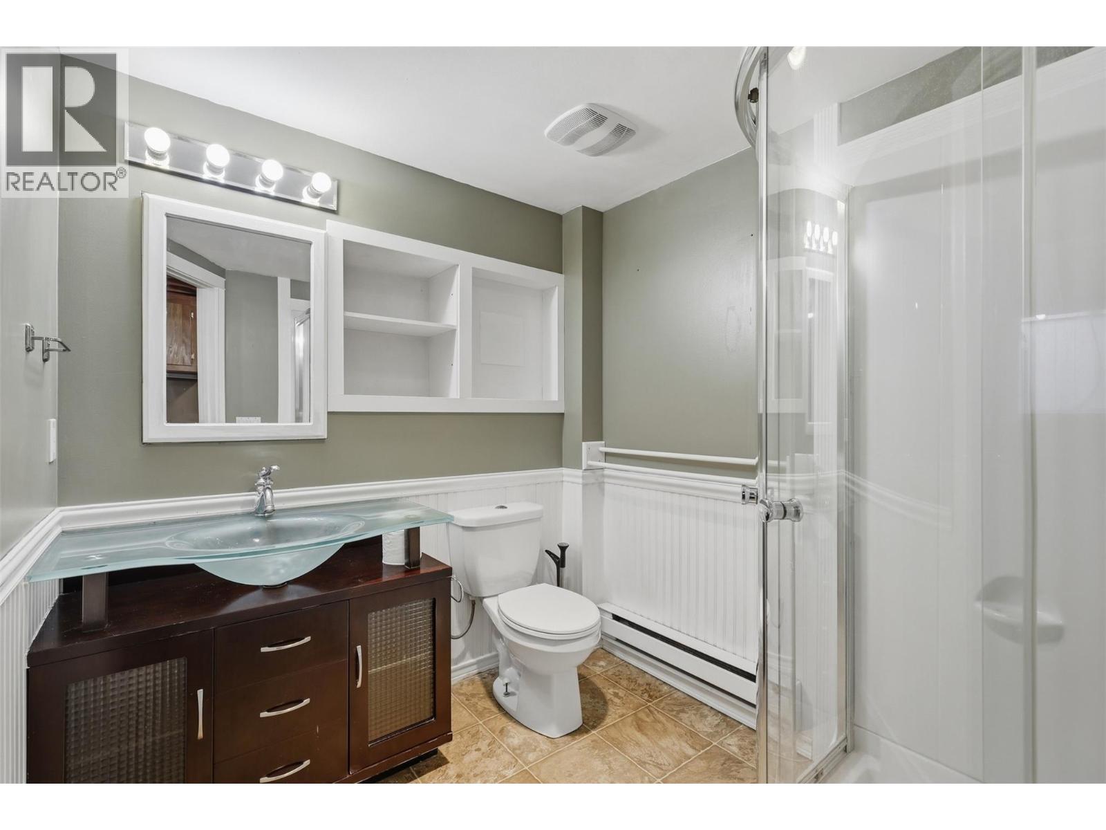4568 Cammeray Drive, Kamloops, British Columbia  V2H 1L4 - Photo 34 - 10402055