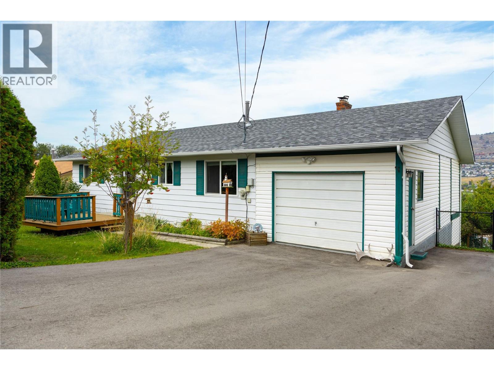 6689 Apollo Road, Vernon, British Columbia  V1H 1J3 - Photo 1 - 10401608