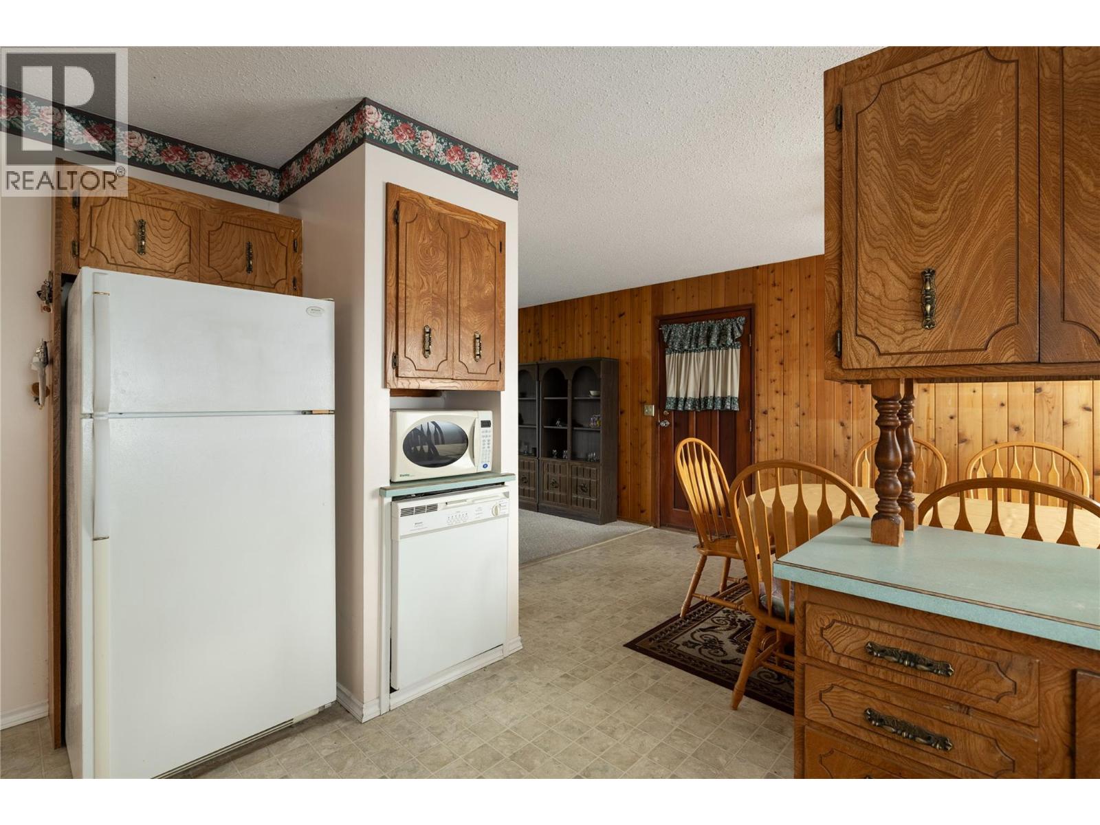 6689 Apollo Road, Vernon, British Columbia  V1H 1J3 - Photo 13 - 10401608