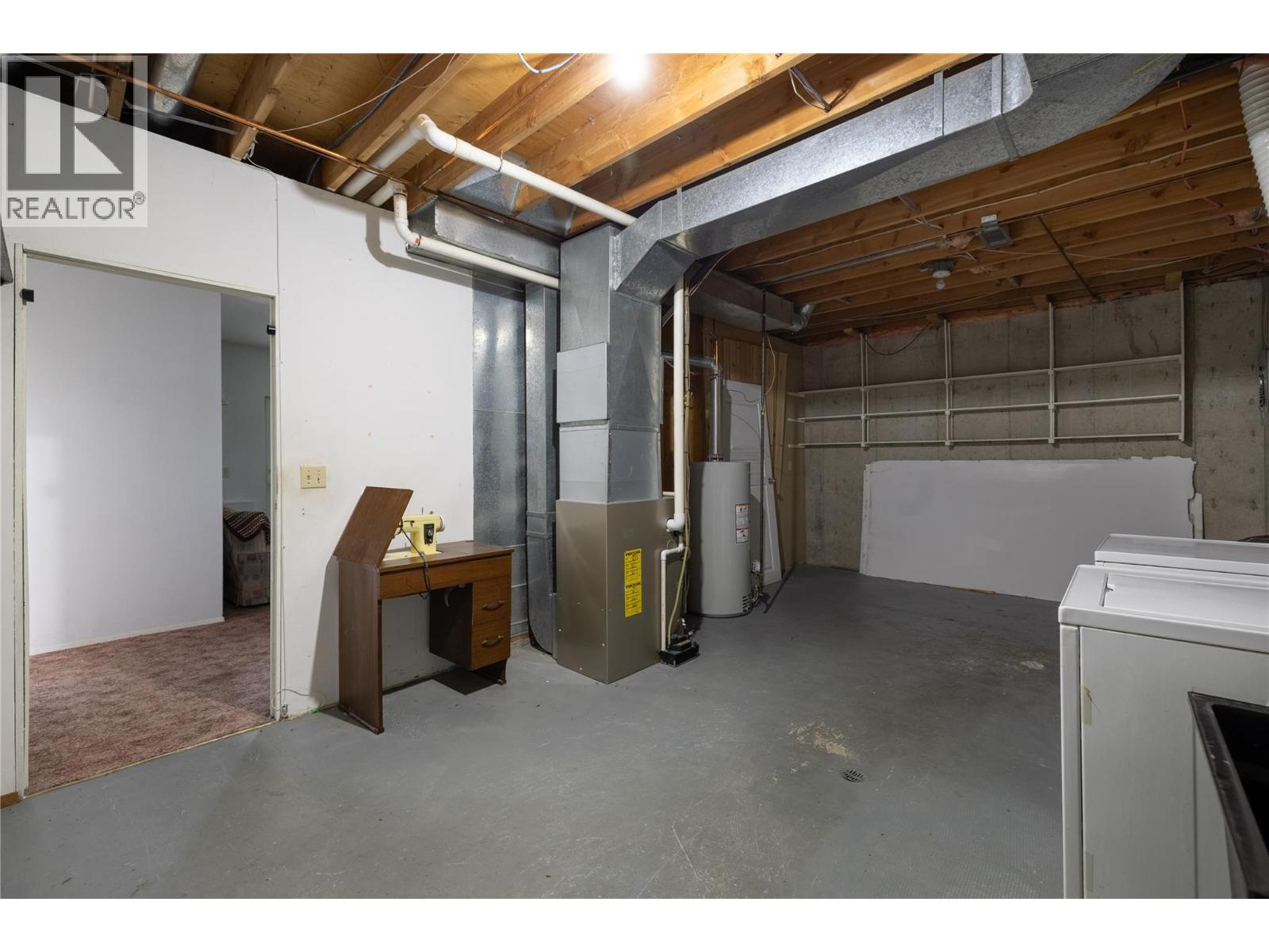 6689 Apollo Road, Vernon, British Columbia  V1H 1J3 - Photo 26 - 10401608