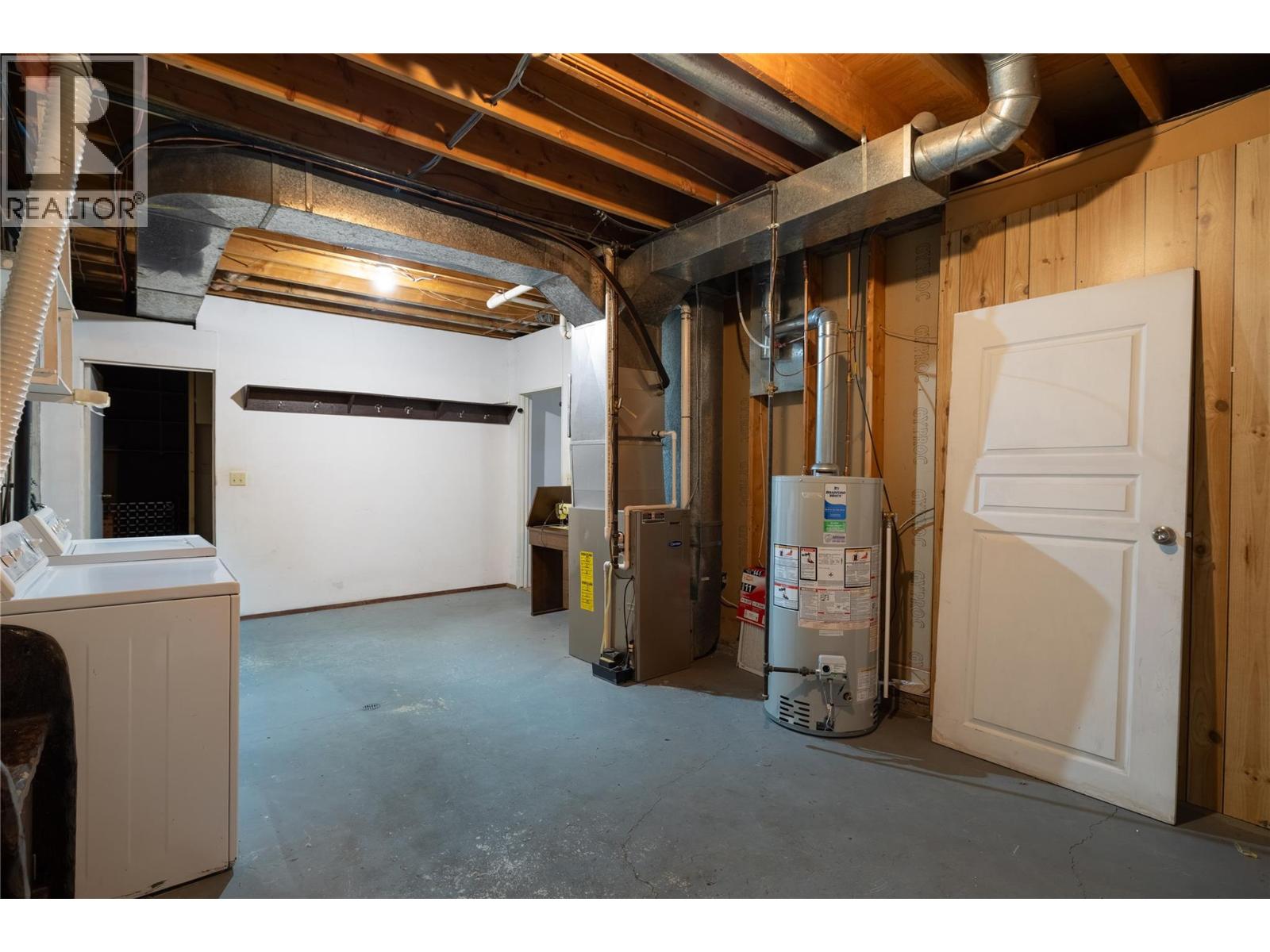 6689 Apollo Road, Vernon, British Columbia  V1H 1J3 - Photo 28 - 10401608