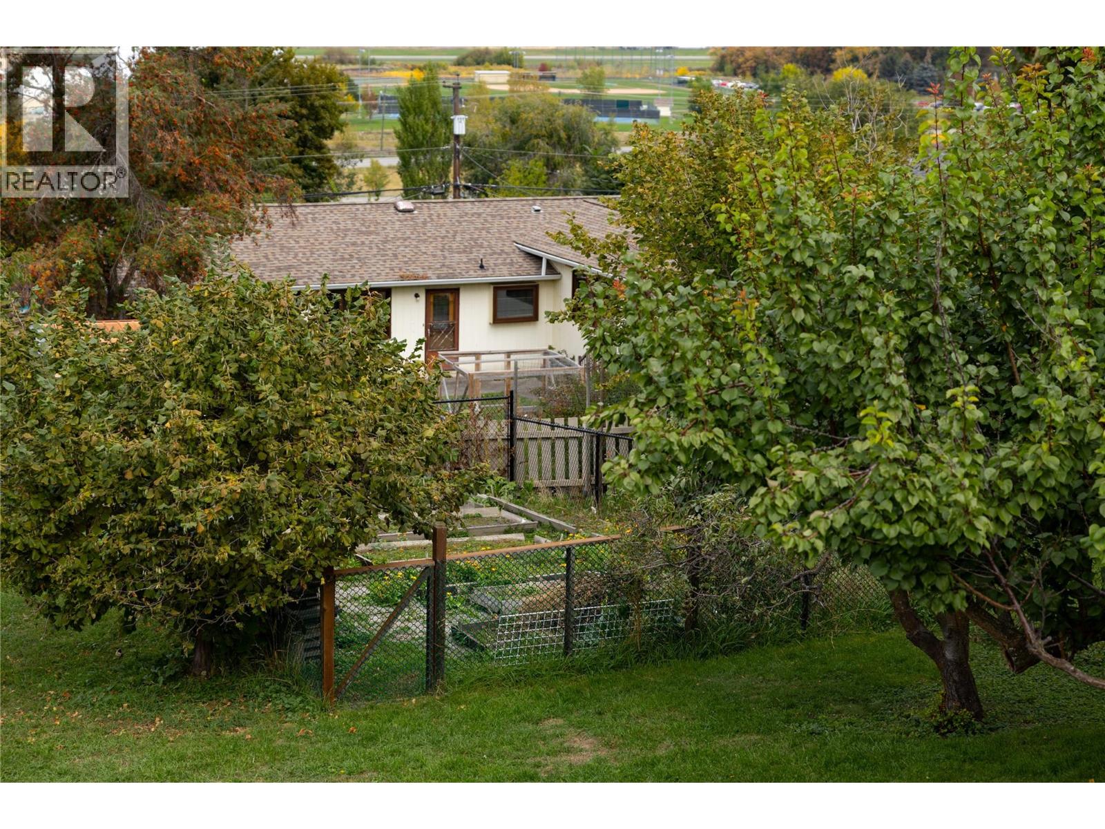 6689 Apollo Road, Vernon, British Columbia  V1H 1J3 - Photo 38 - 10401608