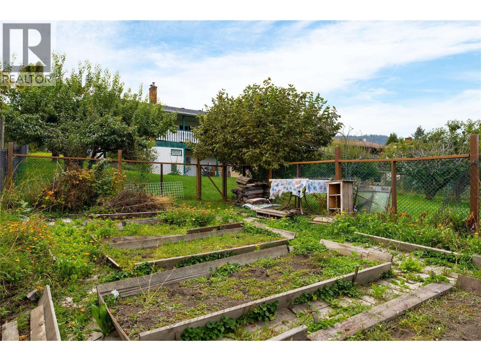 6689 Apollo Road, Vernon, British Columbia  V1H 1J3 - Photo 45 - 10401608