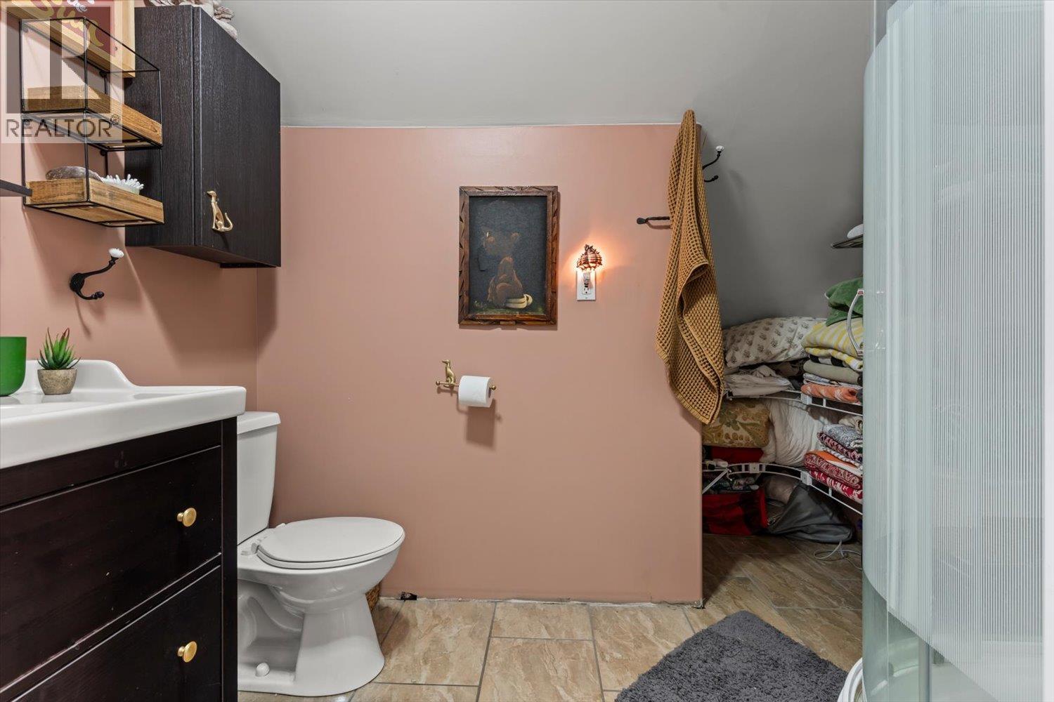 2627 Strathcona Avenue, Coalmont-Tulameen, British Columbia  V0X 1W0 - Photo 28 - 10401414