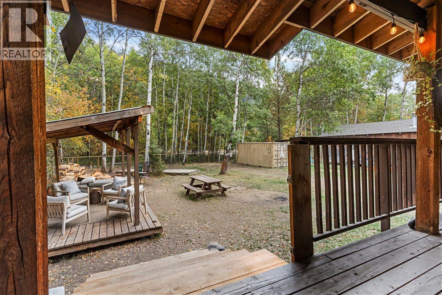 2627 Strathcona Avenue, Coalmont-Tulameen, British Columbia  V0X 1W0 - Photo 32 - 10401414