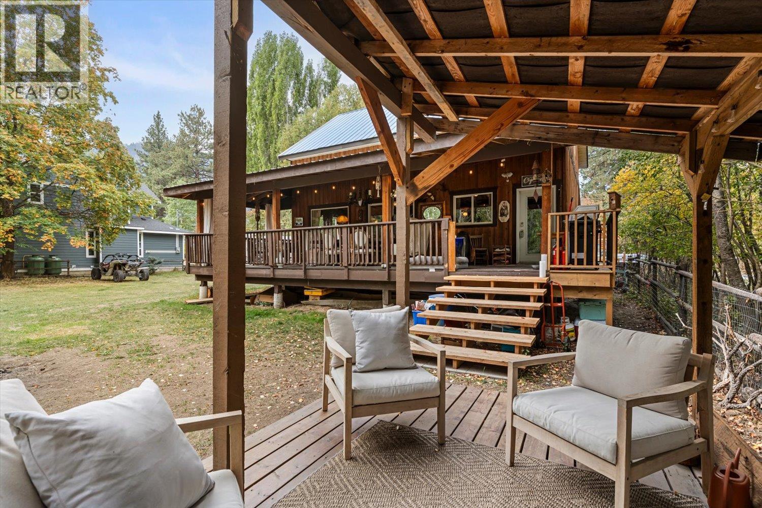 2627 Strathcona Avenue, Coalmont-Tulameen, British Columbia  V0X 1W0 - Photo 40 - 10401414
