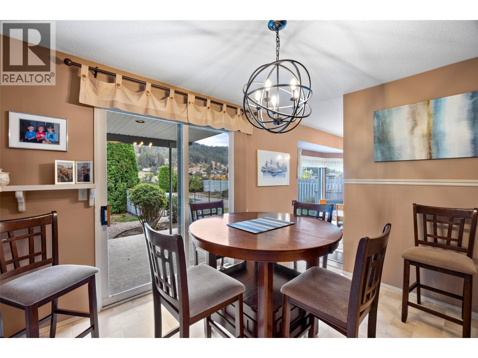 4313 Furiak Road, Kamloops, British Columbia  V2H 1L3 - Photo 10 - 10401581