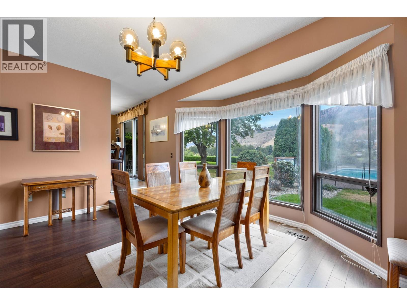 4313 Furiak Road, Kamloops, British Columbia  V2H 1L3 - Photo 4 - 10401581