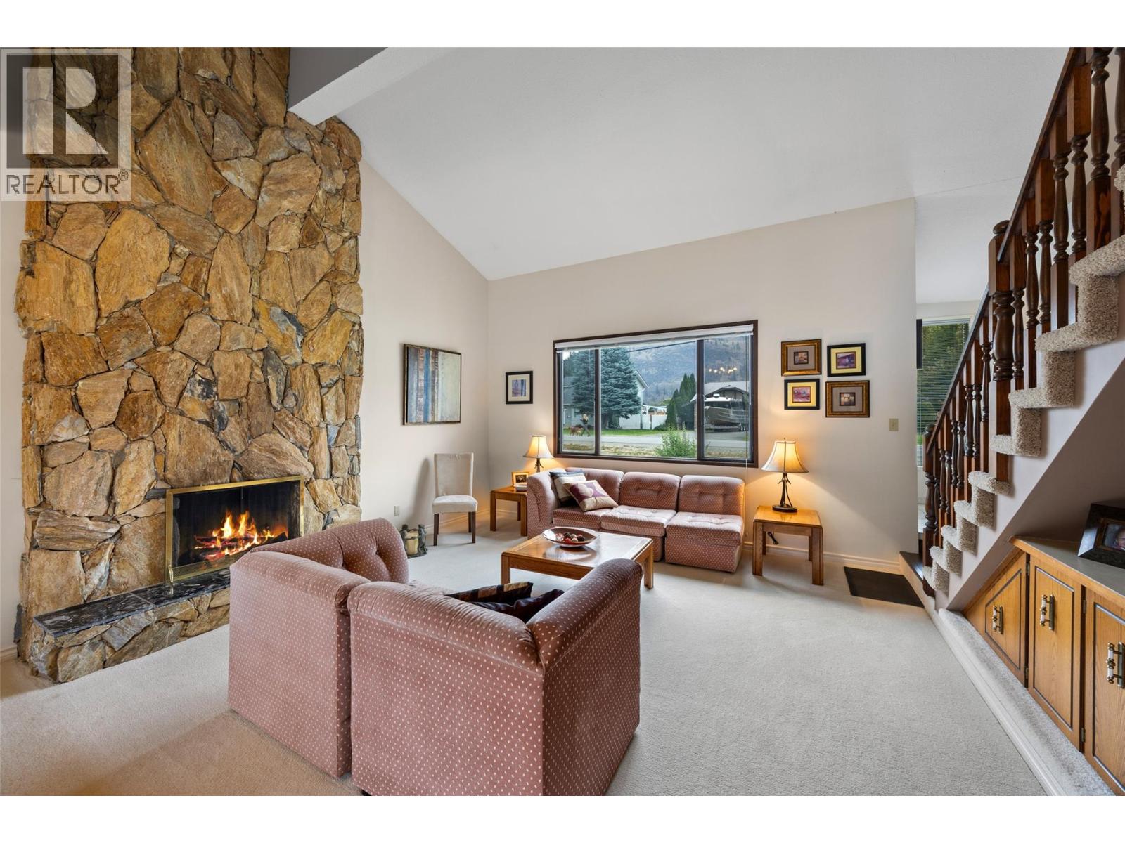4313 Furiak Road, Kamloops, British Columbia  V2H 1L3 - Photo 9 - 10401581