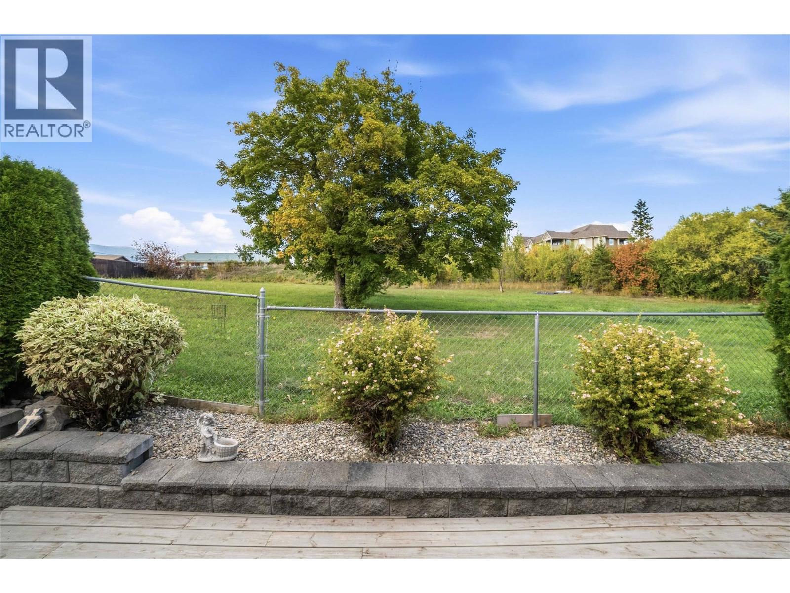 51 8 Avenue Sw Unit# 10, Salmon Arm, British Columbia  V1E 3L9 - Photo 27 - 10401916