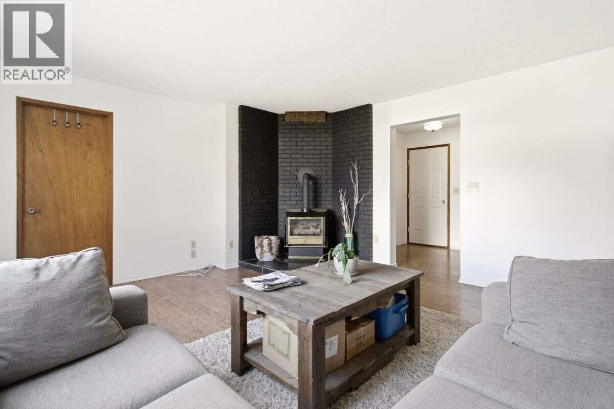 2555 Grenfell Road, Kelowna, British Columbia  V1Y 3C9 - Photo 10 - 10402092