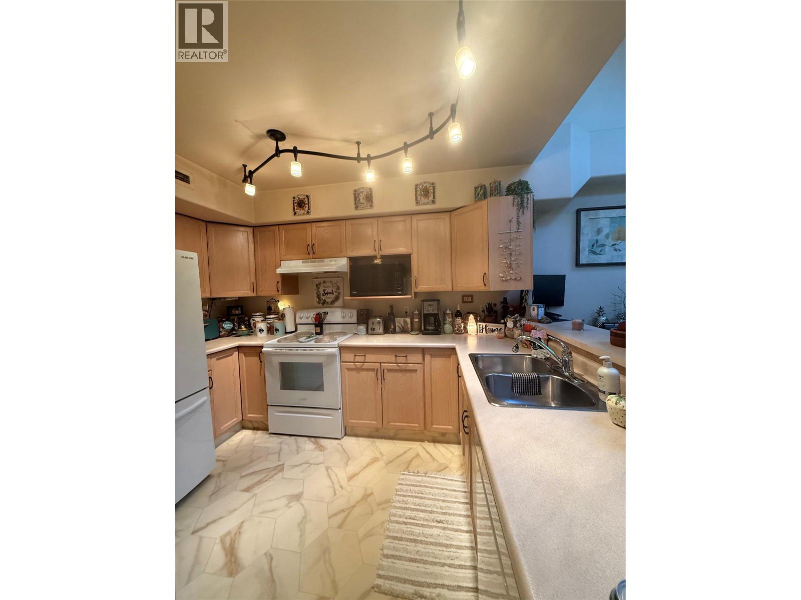 3115 De Montreuil Court Unit# 407, Kelowna, British Columbia  V1W 3w1 - Photo 16 - 10402045