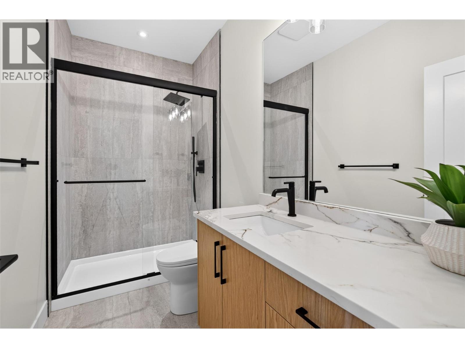 996 Bull Crescent, Kelowna, British Columbia  V1W 0B6 - Photo 24 - 10401961