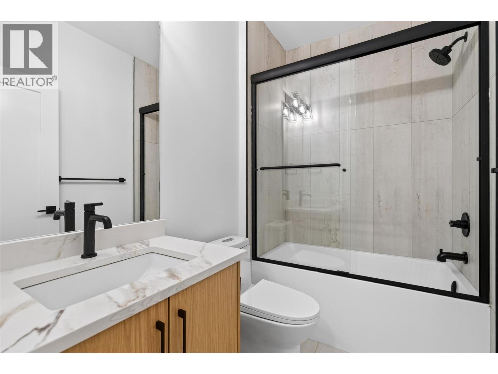 996 Bull Crescent, Kelowna, British Columbia  V1W 0B6 - Photo 38 - 10401961