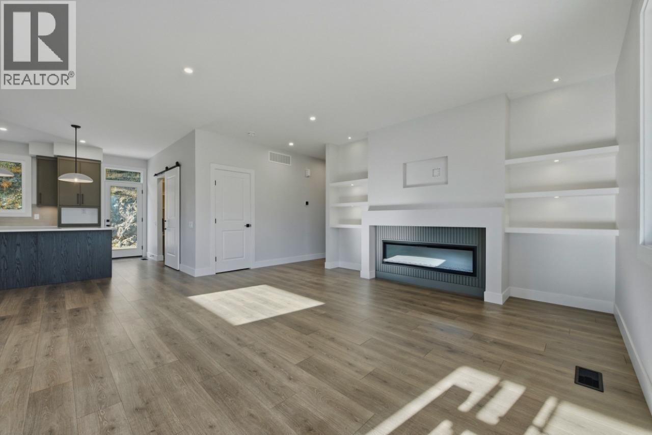 2083 Cortina Drive, Kelowna, British Columbia  V1P 1V1 - Photo 22 - 10402085