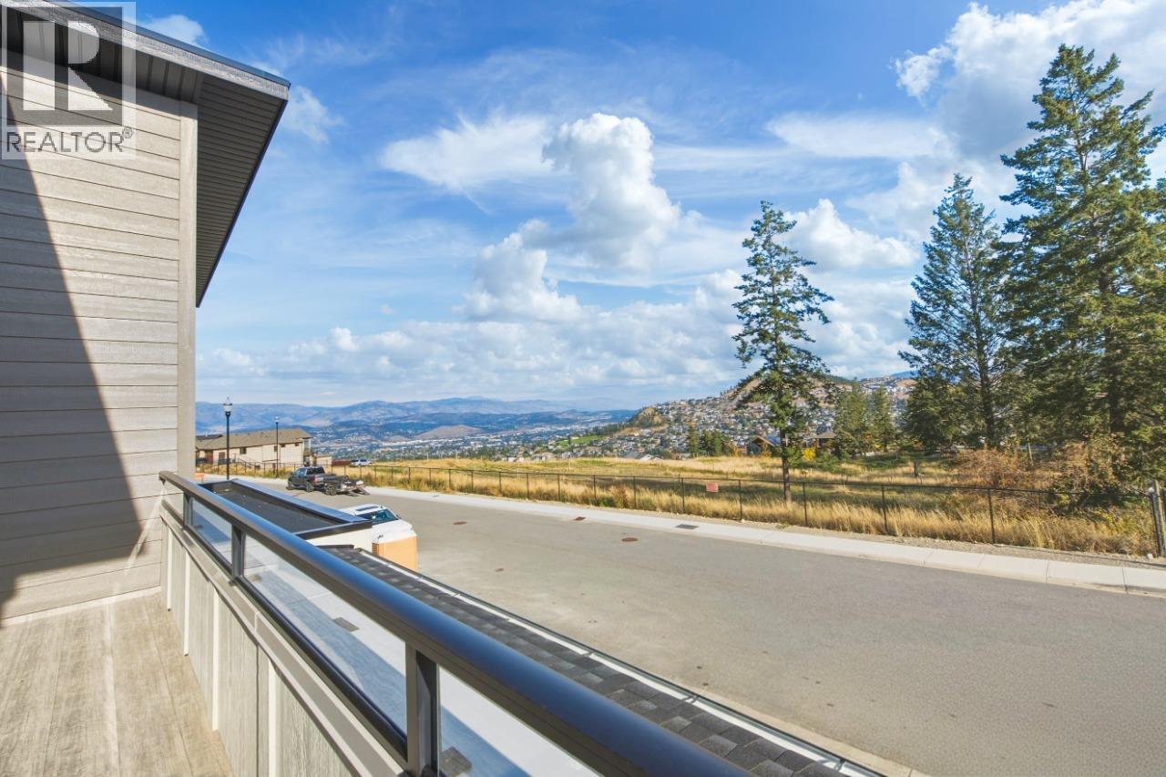 2083 Cortina Drive, Kelowna, British Columbia  V1P 1V1 - Photo 28 - 10402085