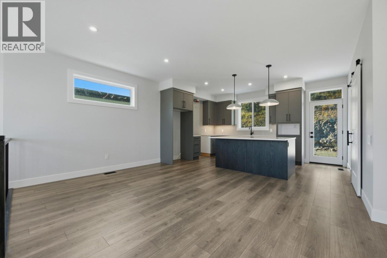 2083 Cortina Drive, Kelowna, British Columbia  V1P 1V1 - Photo 30 - 10402085