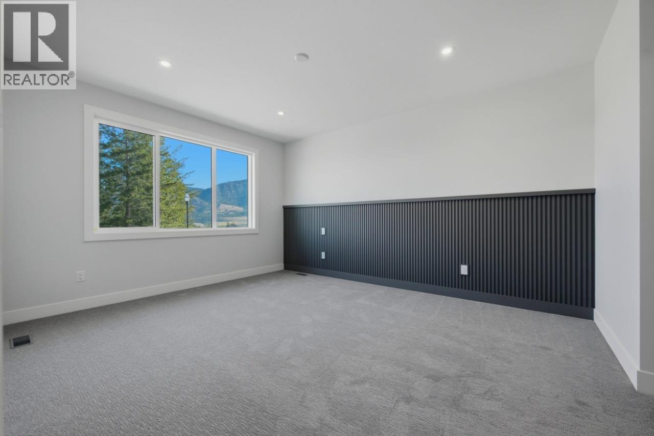 2083 Cortina Drive, Kelowna, British Columbia  V1P 1V1 - Photo 42 - 10402085