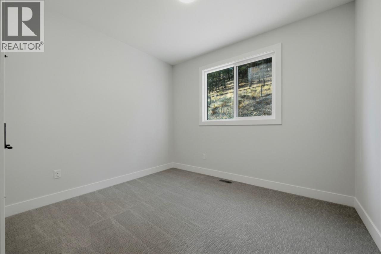 2083 Cortina Drive, Kelowna, British Columbia  V1P 1V1 - Photo 53 - 10402085
