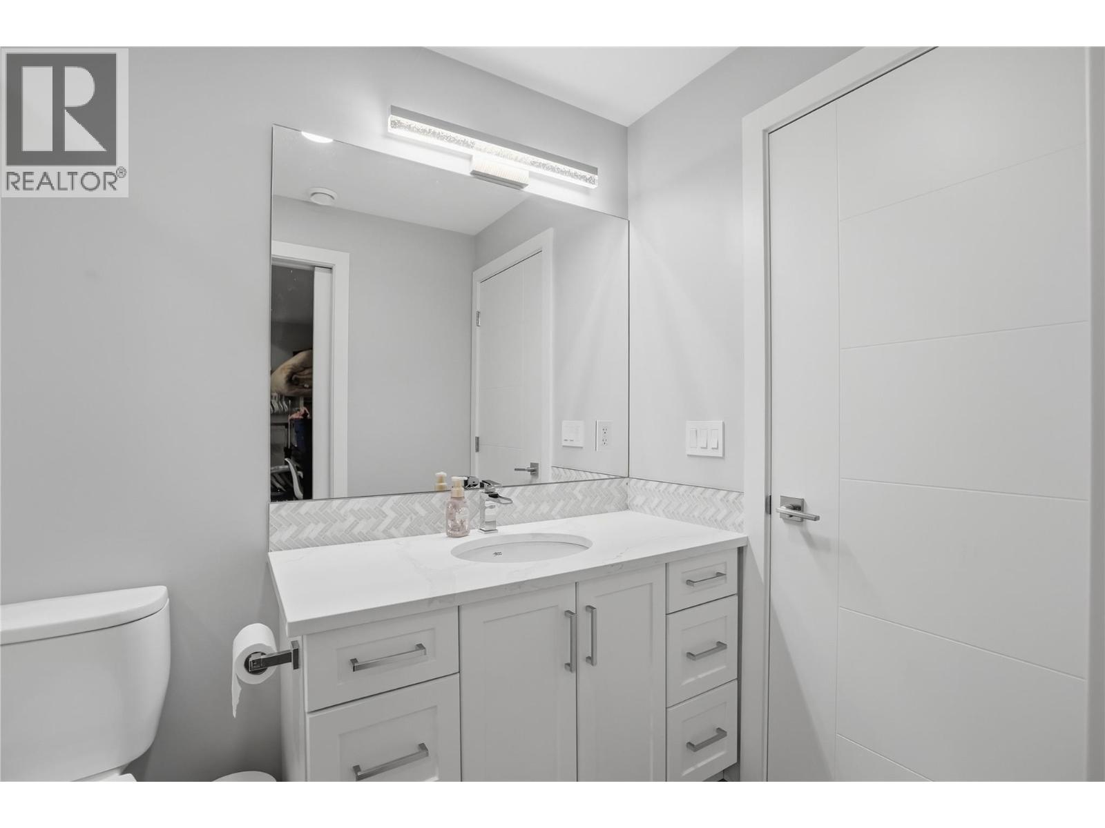 848 Cantle Drive, Kamloops, British Columbia  V2B 0A7 - Photo 40 - 10401809