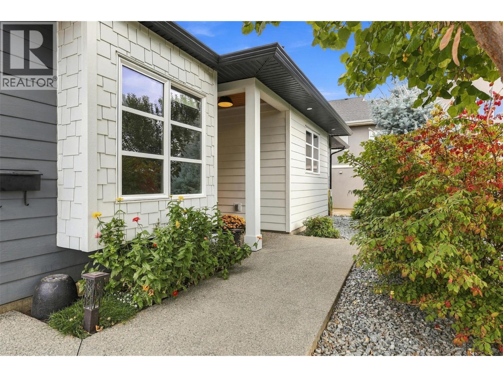 1848 Parkcrest Avenue, Kamloops, British Columbia  V2B 4W9 - Photo 4 - 10401829