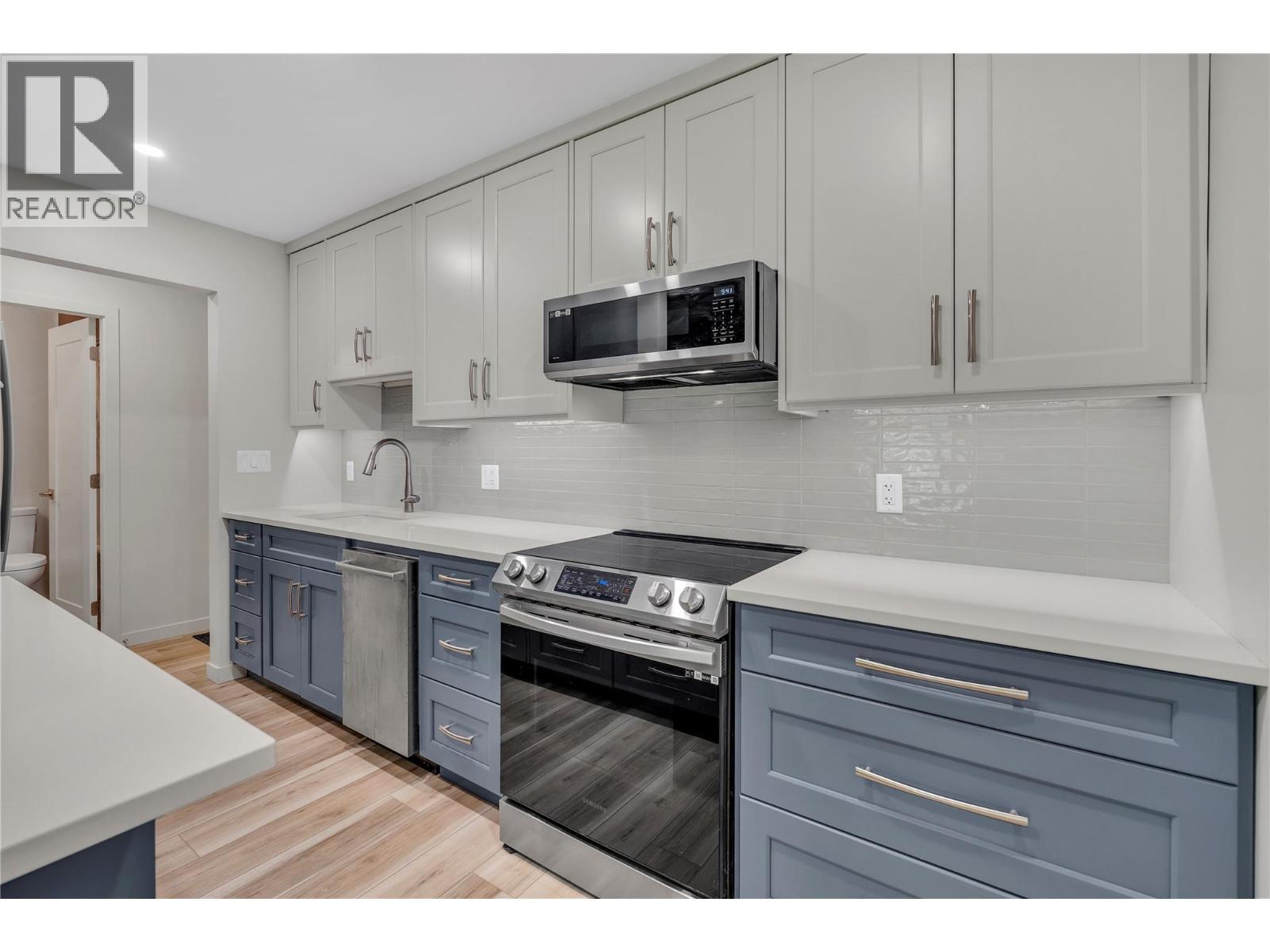 922 Dynes Avenue Unit# 309, Penticton, British Columbia  V2A 1E8 - Photo 5 - 10401396