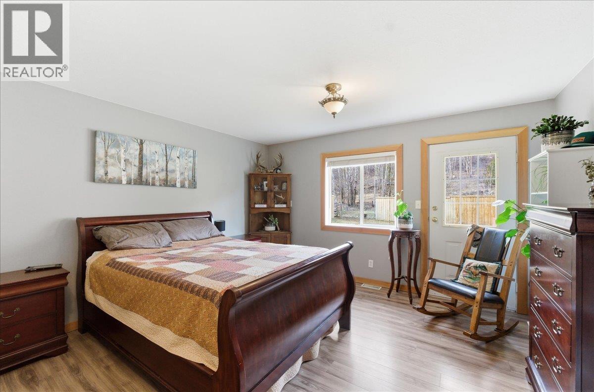 258 2nd Avenue, Trail, British Columbia  V1R 4V3 - Photo 21 - 10402113