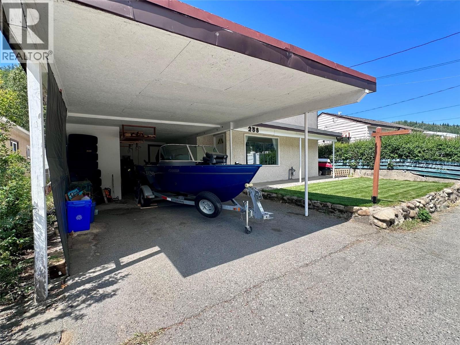 258 2nd Avenue, Trail, British Columbia  V1R 4V3 - Photo 44 - 10402113