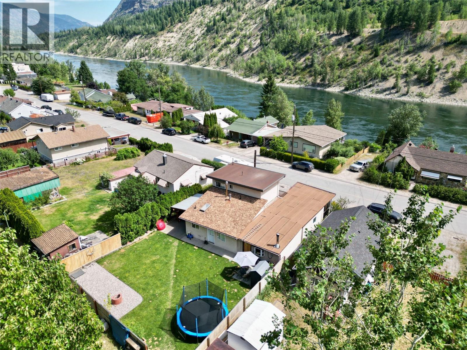 258 2nd Avenue, Trail, British Columbia  V1R 4V3 - Photo 68 - 10402113