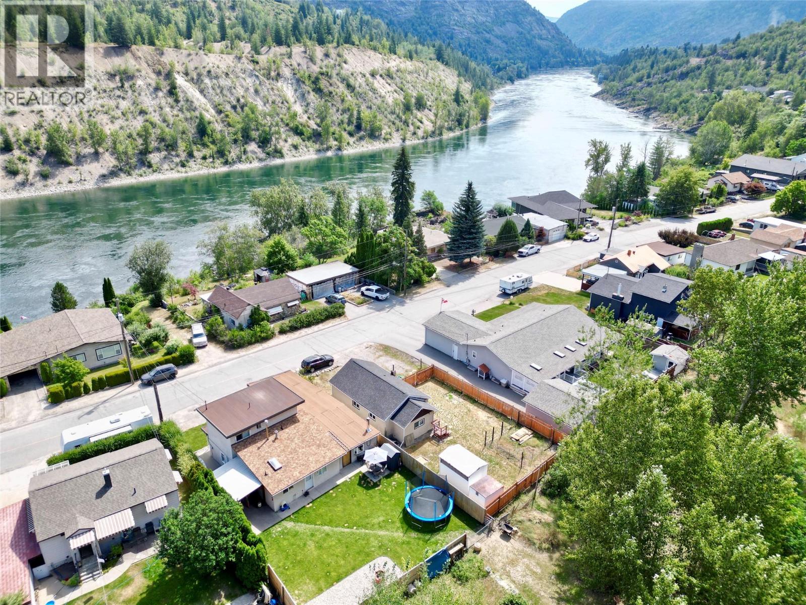 258 2nd Avenue, Trail, British Columbia  V1R 4V3 - Photo 69 - 10402113